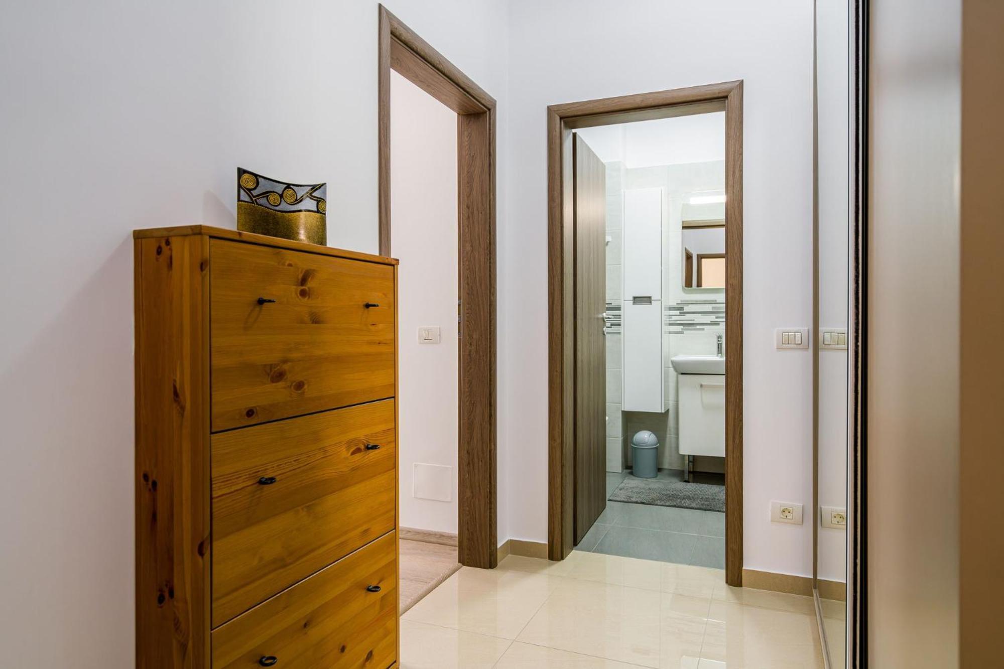 Politehnica Deluxe Apartment Bucureşti Exterior foto