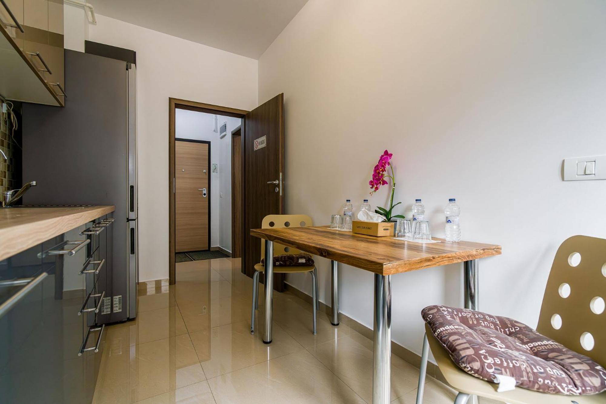Politehnica Deluxe Apartment Bucureşti Exterior foto